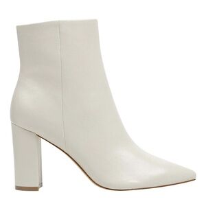 New Marc Fisher Off White 6.5 boot LEZARI bootie